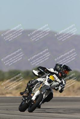 media/Oct-13-2025-Moto Forza (Mon) [[a66d839500]]/4-C Group/Session 3 (Turn 16)/